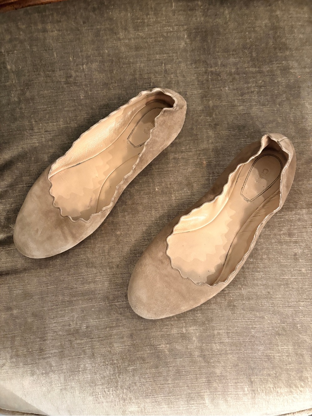 Chloe Lauren Scalloped Suede Ballet Flats in Taupe 37 - Picture 5 of 9